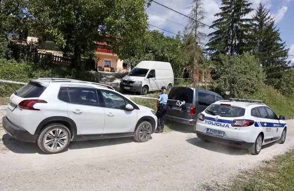 Angela Grbca so policisti našli v mlaki krvi pod lopo v bližini hiše, 
umrl je kmalu po njihovem prihodu,   njegovo hudo poškodovano 
ženo pa so našli v hiši.