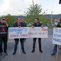 V Jel&scaron;anah glasno za varovano mejo