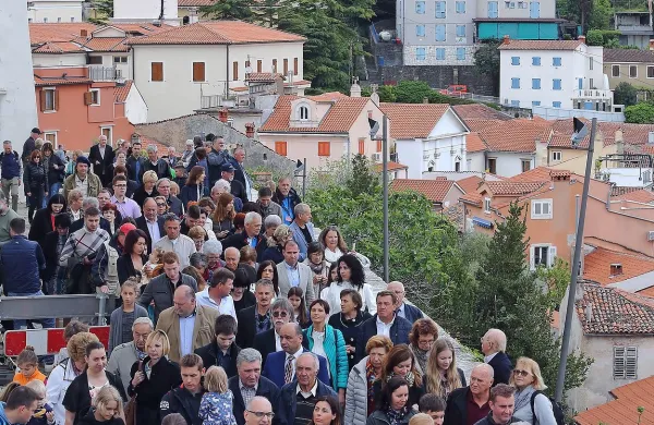 Sveti Jurij je kljub dežju prinesel pomlad