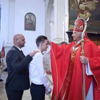 Sveti Jurij je kljub dežju prinesel pomlad