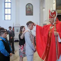 Sveti Jurij je kljub dežju prinesel pomlad