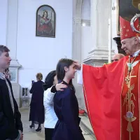 Sveti Jurij je kljub dežju prinesel pomlad