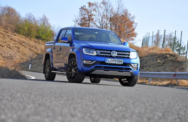 VW amarok se takšen zadnjič predstavlja kot samostojni projekt 
nemškega proizvajalca. Čez nekaj let bo nova generacija izdelana 
na enaki platformi kot Fordov ranger.
