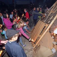 Pohod z baklami in kres na Markovcu