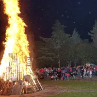 Pohod z baklami in kres na Markovcu