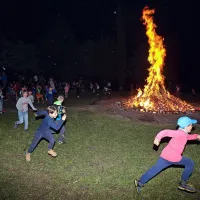 Pohod z baklami in kres na Markovcu