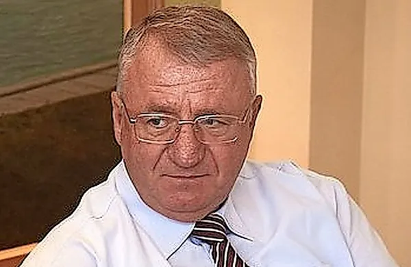 Srbska radikalna stranka haaškega obsojenca Vojislava Šešlja je 
danes pripravila kongres v vasi Hrtkovci severno od Beograda, ki 
je sinonim za pregon Hrvatov v Vojvodini med zadnjo vojno.
