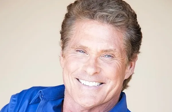 Ameriški igralec in pevec David Hasselhoff, znan iz nanizank 
Obalna straža in Nočni jezdec, že ima načrte, kje bi preživel letošnji 
silvestrski večer. 
