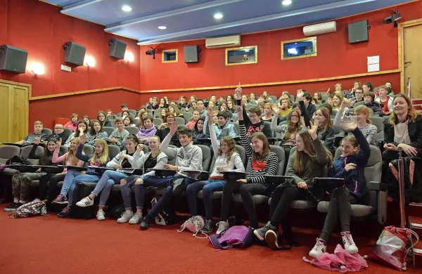Mlado filmsko občinstvo je evropsko nagrado dodelilo filmu Fight 
Girl režiserja Johana Timmersa. 