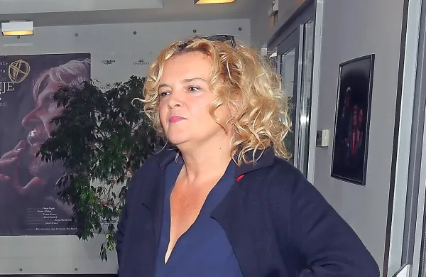 Katja Pegan: “Gledališča človek nikoli ne more narediti sam. 
Gledališče so vedno ljudje, ki skupaj mislijo in ustvarjajo, ki skupaj 
sanjajo.” 