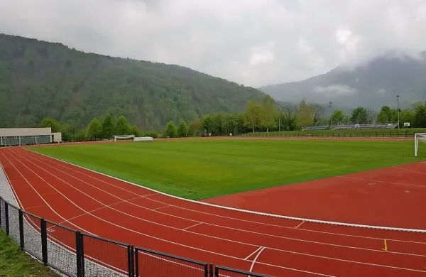 V Tolminu predali namenu prenovljen atletski stadion