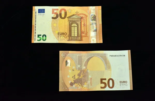 Na območju Maribora in Ptuja v obtoku ponarejeni bankovci za 50 evrov