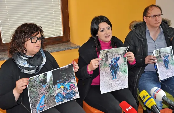 Predstavniki civilnih iniciativ Bela krajina, Ilirska Bistrica in Škofije 
so v Črnomlju vlado pozvali k doslednemu varovanju schengenske 
meje.