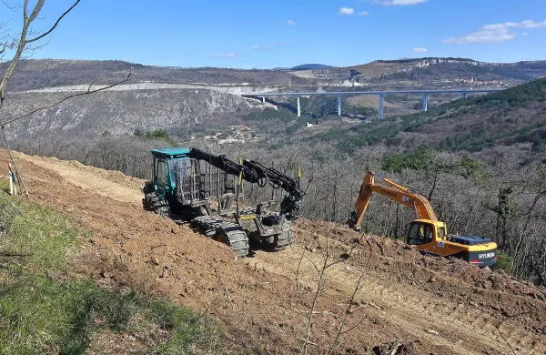 Vlada in 2TDK podpisala koncesijsko pogodbo za drugi tir