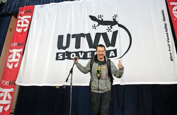 Danes zvečer se je s sprejemom tekmovalcev, podelitvijo startnih 
številk in nastopom stand up komika Andreja Težaka Teškyja začel 
v Vipavi  festival teka v naravi Ultra trail Vipavska dolina.