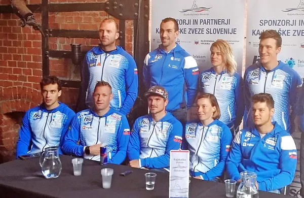 Del članskih kajakaških reprezentanc se je predstavil v Ljubljani.