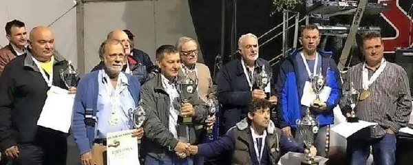 Največ točk je osvojilo olje mešanih sort Histria koprskega oljkarja 
Sandija Jermana iz Bošamarina, naziva vicešampiona pa se je 
razveselil Janko Bočaj iz Bočajev pri Truškah.