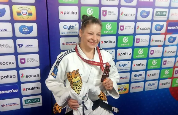 Baku ne glede na finalni poraz ostaja uspešno prizorišče za borko 
Sankakuja, saj je lani na svetovnem prvenstvu v Azerbajdžanu 
osvojila bron, pred štirimi leti pa se je tukaj veselila srebra na 
evropskih igrah