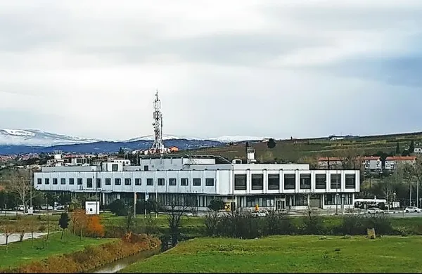 Raz&scaron;irili bodo delovne povr&scaron;ine za Po&scaron;to