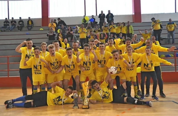 Kadeti Bronxa  s Škofij so novi državni prvaki.