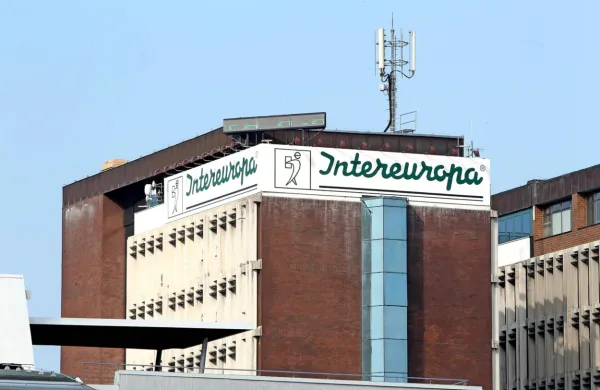 Skupina Intereuropa je v prvem četrtletju ustvarila 831.000 evrov 
čistega dobička, kar je 37 odstotkov manj kot v enakem obdobju 
lanskega leta.