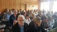 V krajevni skupnosti Črni Kal so toliko bolj pozorni glede vplivov gradnje, saj imajo že izkušnje pri 
gradnji avtoceste. Vprašanj je bilo toliko, da se bodo gotovo srečali še na kakšnem zboru krajanov.  