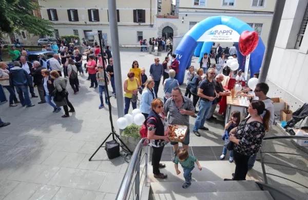 Druženje s  poslušalci so radijci popestrili  z glasbenim programom.