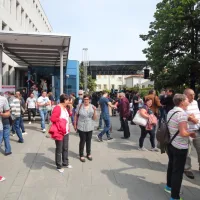 Sončen sobotni dan je na radijsko dvorišče privabil številne 
poslušalce radia Koper.