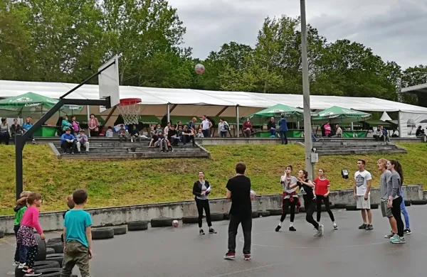 Ajdov&scaron;čina v maju je kljubovala tudi ploham