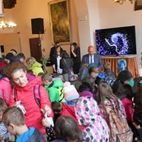 200-letno knjigo je ohranilo spo&scaron;tovanje do jame
