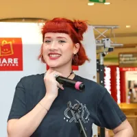 Tish v Vile&scaron;u pričakalo 200 mladih oboževalcev