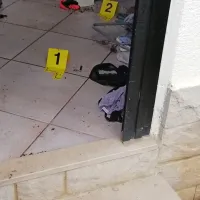 24-letnica onesposobila vlomilca in ga zadržala do prihoda policistov