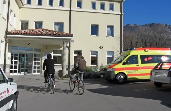 Direktor Egon Stopar obljublja, da se bo s sodelavci trudil urediti razmere v zdravstvenem domu.