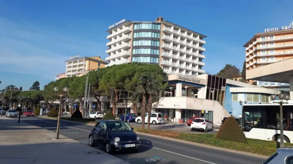 Istrabenz Turizem, ki bo kmalu pristal na namenski družbi, ima v 
Portorožu šest hotelov.