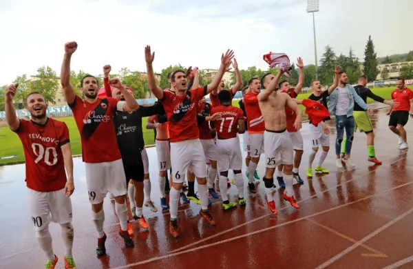 Po drugi tekmi kvalifikacij za Prvo ligo Telekom Slovenije si je 
nastope v prvoligaški konkurenci v sezoni 2019/20 zagotovila 
ekipa Cherrybox 24 Tabor Sežana. 