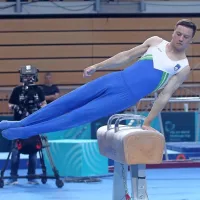 Jure Pavlica, petouvrščeni na konju z ročaji.