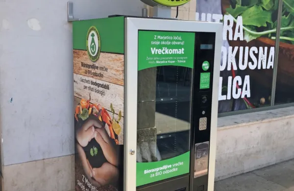 Tudi Ankaran je dobil vrečkomat