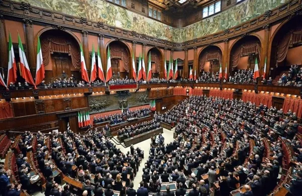  Italijanski poslanec Roberto Novelli je  vložil predlog za spremembo zaščitnega zakona Slovencev v Italiji. 