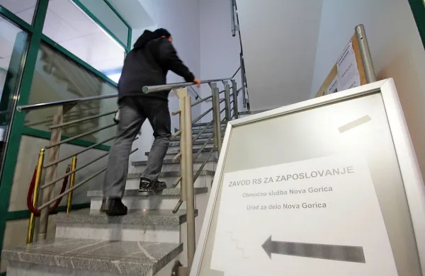 Brezposelnost je maja na Primorskem upadla precej bolj kot na ravni celotne države.
