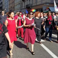 Množično in pisano na trža&scaron;ki paradi ponosa