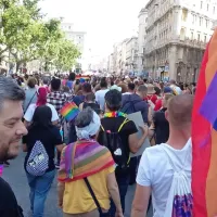 Množično in pisano na trža&scaron;ki paradi ponosa