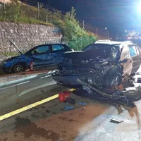 Silovito trčenje na primorski avtocesti pri izvozu za Kozino