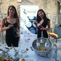 Preplet vina, kulinarike in kulture