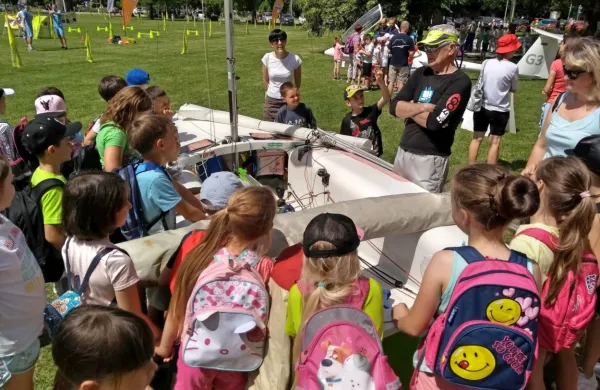 Sonček navdu&scaron;uje otroke za &scaron;port