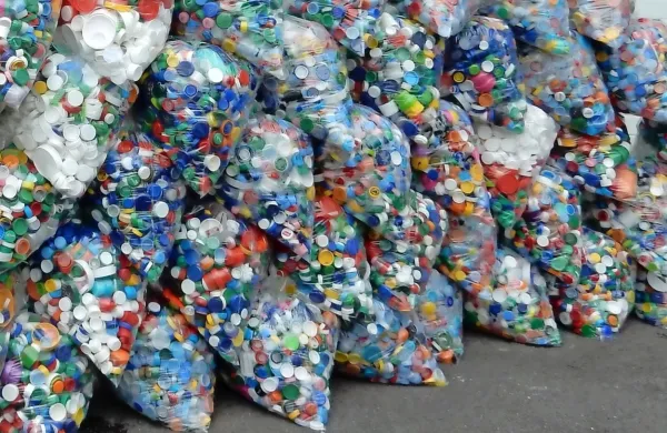 Vse zamaške, ki jih zbiralci še imajo zbrane ali pa akcije potekajo 
še do konca šolskega leta oziroma v juniju in juliju, pa bodo še 
odpeljali.