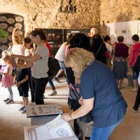 Rezultate raziskovanja, umetnin in ugotovitev štanjelskih otrok  na 
temo štanjelskega gradu si lahko obiskovalci ogledajo do 23. 
junija.