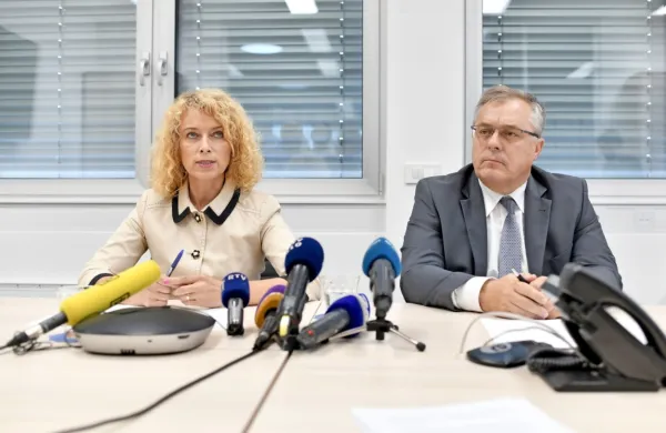 Predsednica nadzornega sveta SDH Karmen Dietner in predsednik 
uprave SDH Igor Kržan
