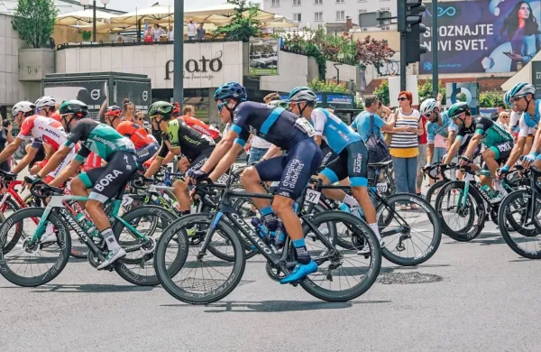 Nemški državni prvak Pascal Ackermann (Bora Hansgrohe) je 
zmagovalec prve etape slovenske kolesarske pentlje.