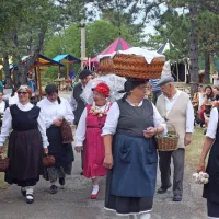 Napadali so s katapultom