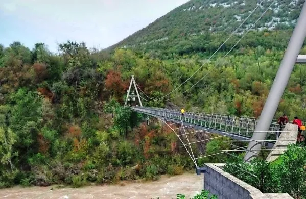 Previdno, da previsoke cene ne bi zru&scaron;ile brvi
